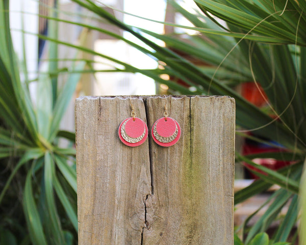 Coral & Gold Layered Disc Earrings (1”)
